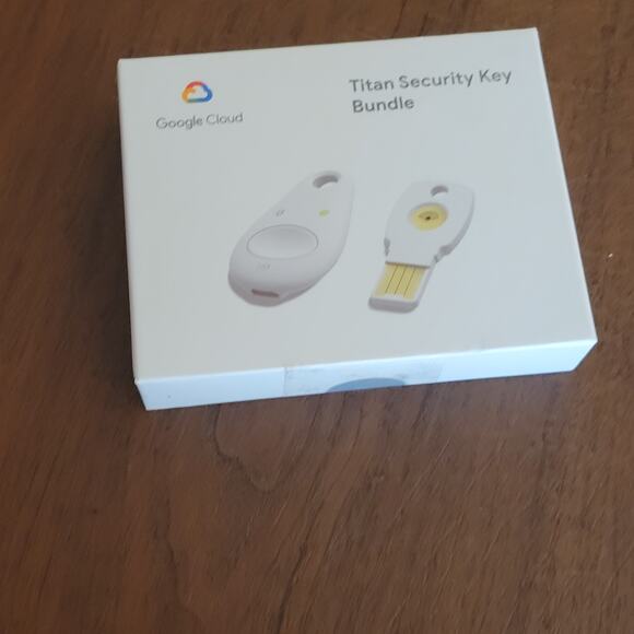 Google Titan Security Key bundle  New in the box sealed - Picture 7 of 11